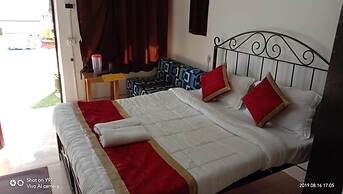 Hotel Kausani Retreat