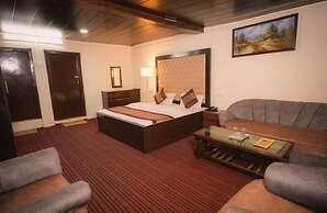 Hotel Kausani Retreat