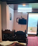 Hotel Kausani Retreat
