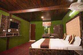 Hotel Kausani Retreat
