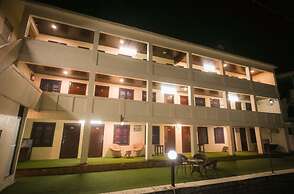 Hotel Kausani Retreat