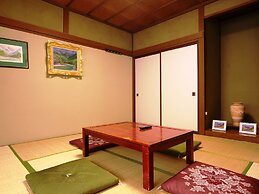 Guesthouse Tomoshibi - Hostel