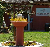 Les Pins Blancs de Provence