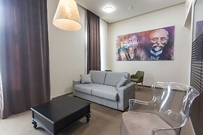 Hotel Grand Hedonist