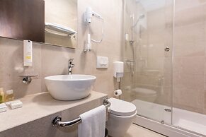 Hotel Grand Hedonist