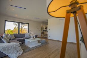 Holiday House Luxury