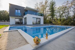 Holiday House Luxury