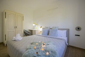 Holiday House Luxury
