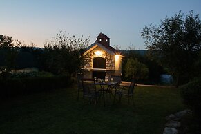 Holiday House Estera
