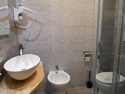 Beverello Rooms