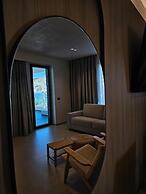 Lion Gate Hotel