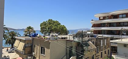 Lion Gate Hotel