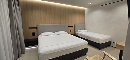 Lion Gate Hotel