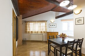 Belgrade Center Apartment V