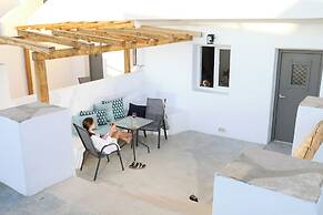 Irida Vacation Suites