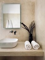 Irida Vacation Suites