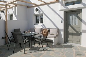 Irida Vacation Suites
