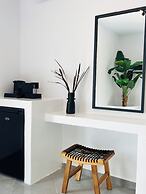 Irida Vacation Suites