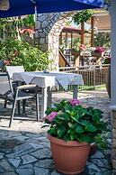 Akti hotel