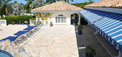 Villa Cascades