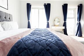 Compass Point by Sorted Stay