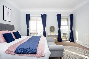 Compass Point by Sorted Stay