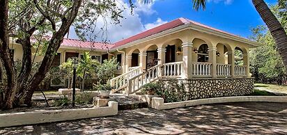 Villa Baie Longue Beach House
