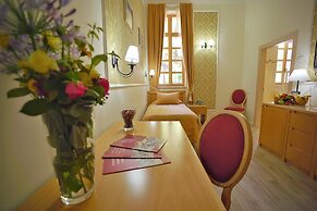Sergei Palace Hotel