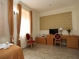 Sergei Palace Hotel