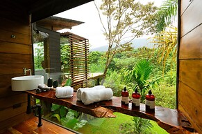 Ecolirios Boutique Hotel & Villas