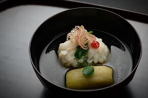 Suzu Beach Hotel