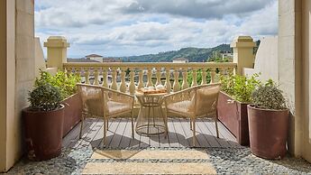 Twin Lakes Hotel - near Tagaytay