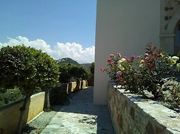 Ilios Village