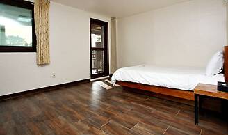 Manripo Hotel