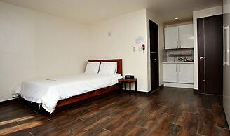 Manripo Hotel