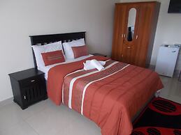 Shema Guest Lodge