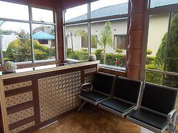 Shema Guest Lodge
