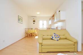 Kliska Apartment