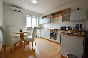 Kliska Apartment