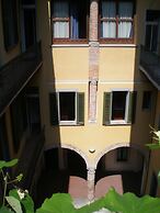 Mario Lupo House