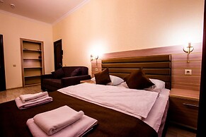 City Life Hotel