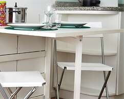 Dinky Apartment