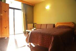 MzaarViews Chalets