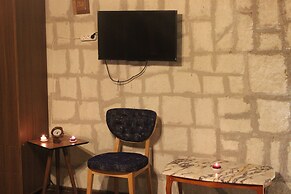 Antik Stone House