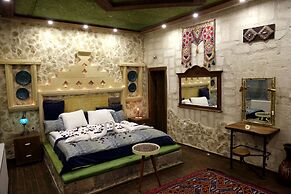 Antik Stone House