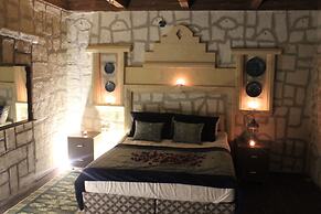 Antik Stone House