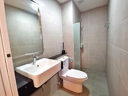 Tropicana 218 Suites