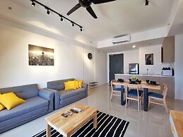Tropicana 218 Suites