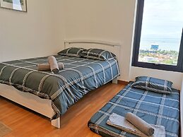 Tropicana 218 Suites