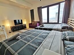 Tropicana 218 Suites